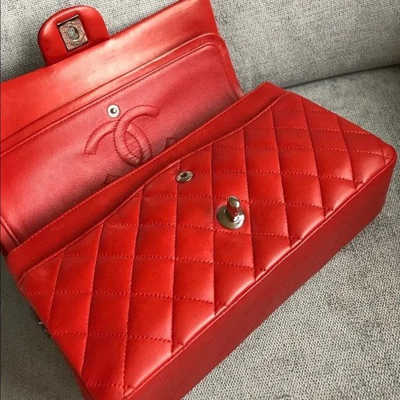 SOLD Chanel medium double flap in red lambskin - Picture 11 of 12
